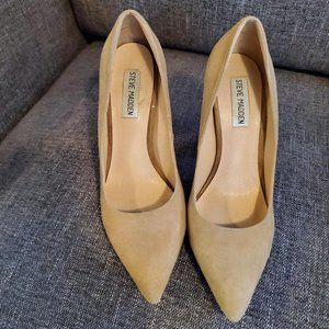 Steve Madden Calista Suede Heels in Tan Nude 7.5